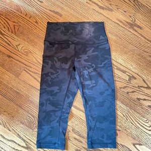 lululemon capris